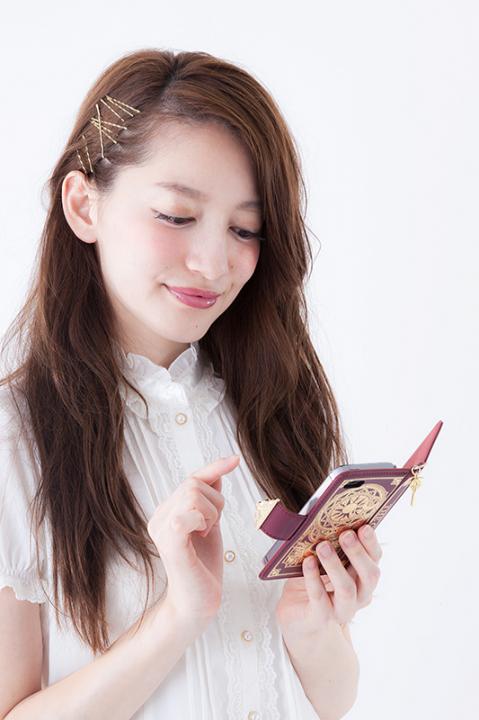 クロウカードの本ブック型スマートフォンケース(5/5S用) スマホケース カードキャプターさくら