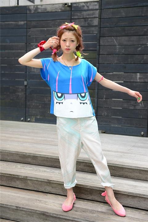 ストッキングのフェイスアップTシャツ