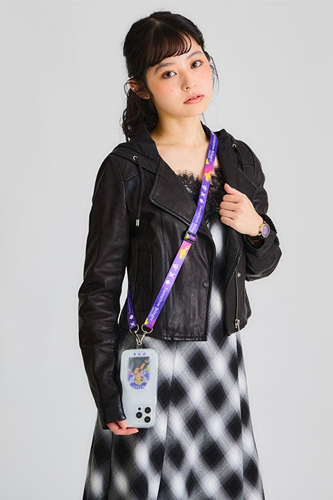 Krisis、ユウ Q ウィルソン、ベンタクロウ ブリンガー、ヴェザリウス バンデージ モデル 2wayハンドバッグ、腕時計、スマホストラップ＆フォンタブ、キーチャーム NIJISANJI EN