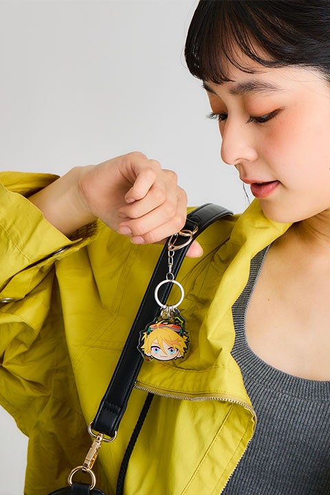 Krisis、ユウ Q ウィルソン、ベンタクロウ ブリンガー、ヴェザリウス バンデージ モデル 2wayハンドバッグ、腕時計、スマホストラップ＆フォンタブ、キーチャーム NIJISANJI EN