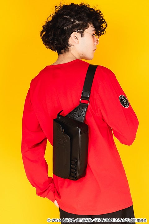 ヴァッシュ・ザ・スタンピード、ニコラス・D・ウルフウッド モデル ロングスリーブTシャツ＆バッグ＆シャツ＆マルチポーチ TRIGUN STARGAZE トライガン・スターゲイズ