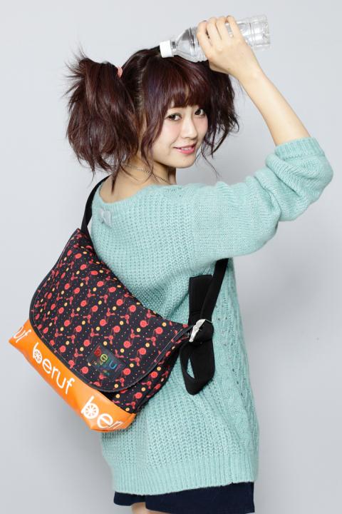 魔法少女まどか☆マギカ　お菓子の魔女メッセンジャーバッグM