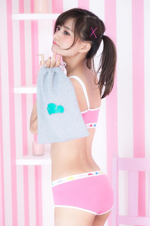 トド松 モデル　ノンワイヤーブラ&ガールズブリーフセット 下着 おそ松さん