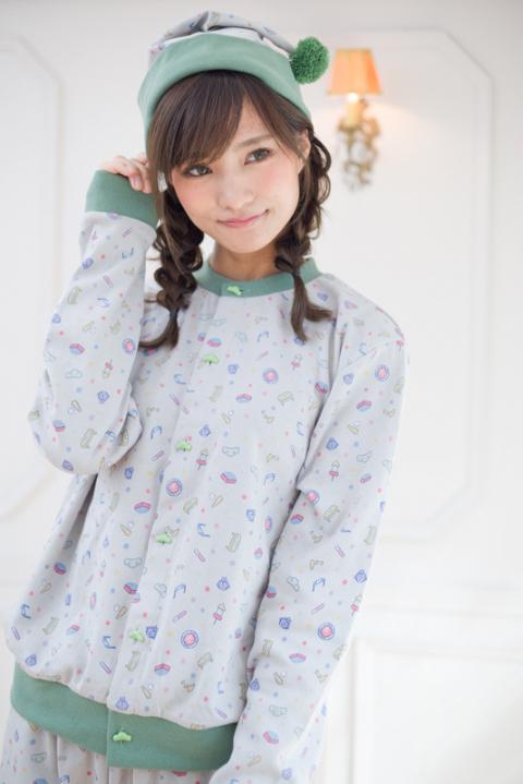 チョロ松 モデル　パジャマ ルームウェア おそ松さん