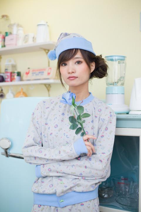カラ松 モデル　パジャマ ルームウェア おそ松さん