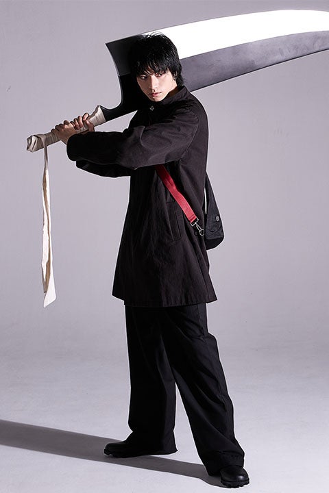 黒崎一護 モデル アウター＆ボディバッグ＆キャップ、平子真子 モデル アウター BLEACH 千年血戦篇