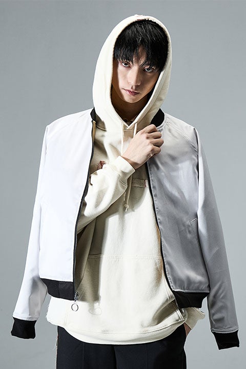 黒崎一護 モデル アウター＆ボディバッグ＆キャップ、平子真子 モデル アウター BLEACH 千年血戦篇