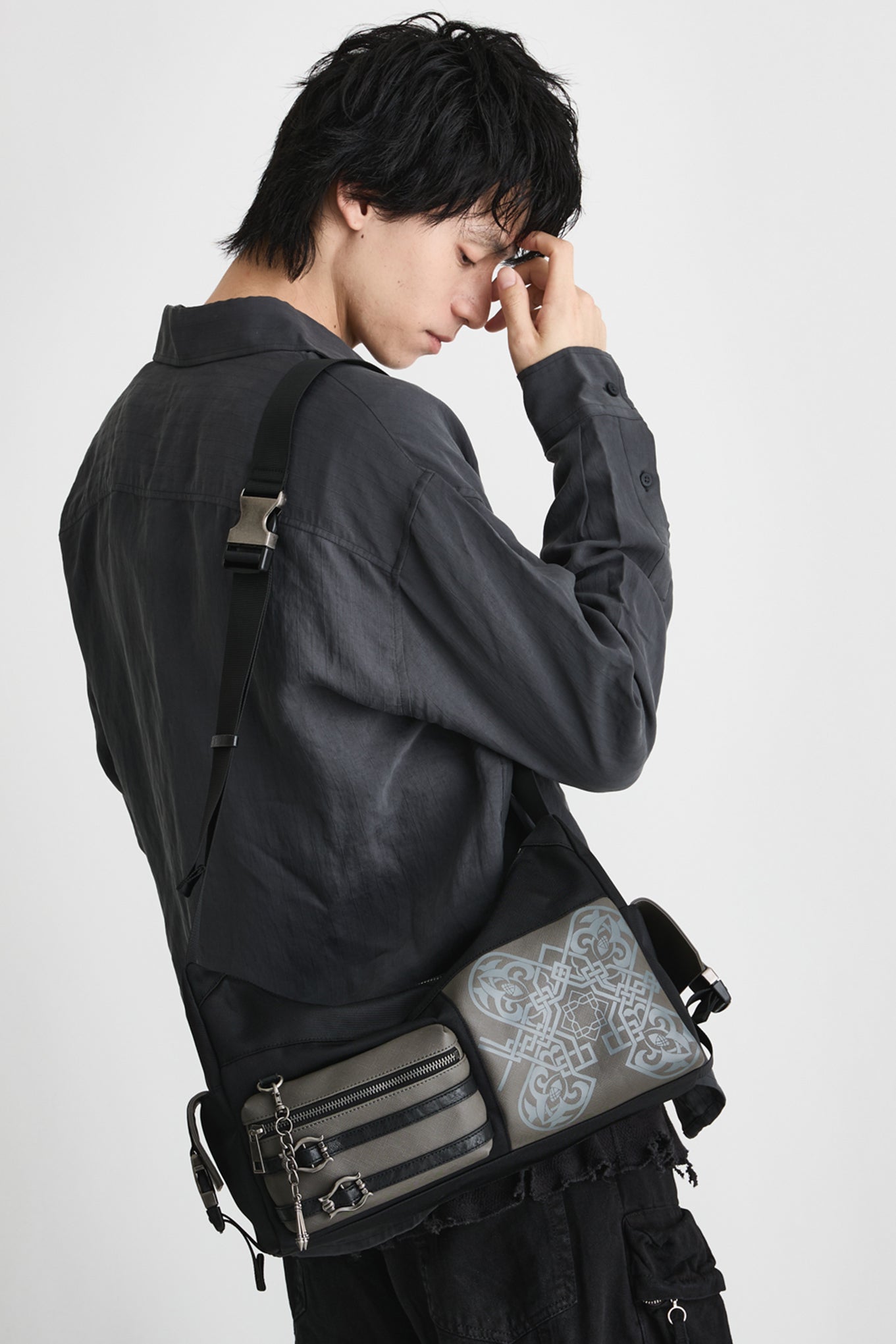 白の書、ニーア、カイネ、エミール、ニーア(新宿) モデル 二つ折り財布、バッグ、ストール＆ストールピン、アウター NieR Replicant ver.1.22474487139...