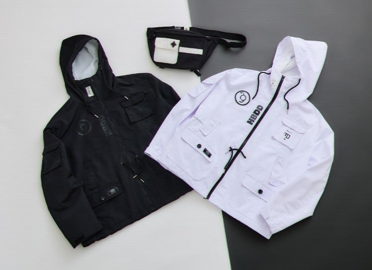 『HUNDRED LINE -最終防衛学園-』より待望のコラボアパレルグッズ登場！