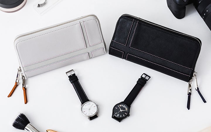 コスプレ青春熱血ストーリー 『2.5次元の誘惑』コラボ腕時計・長財布が登場！